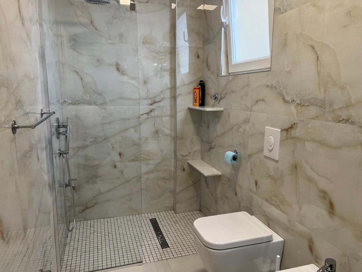 Grand New Bazaar Apartment تيرانا المظهر الخارجي الصورة
