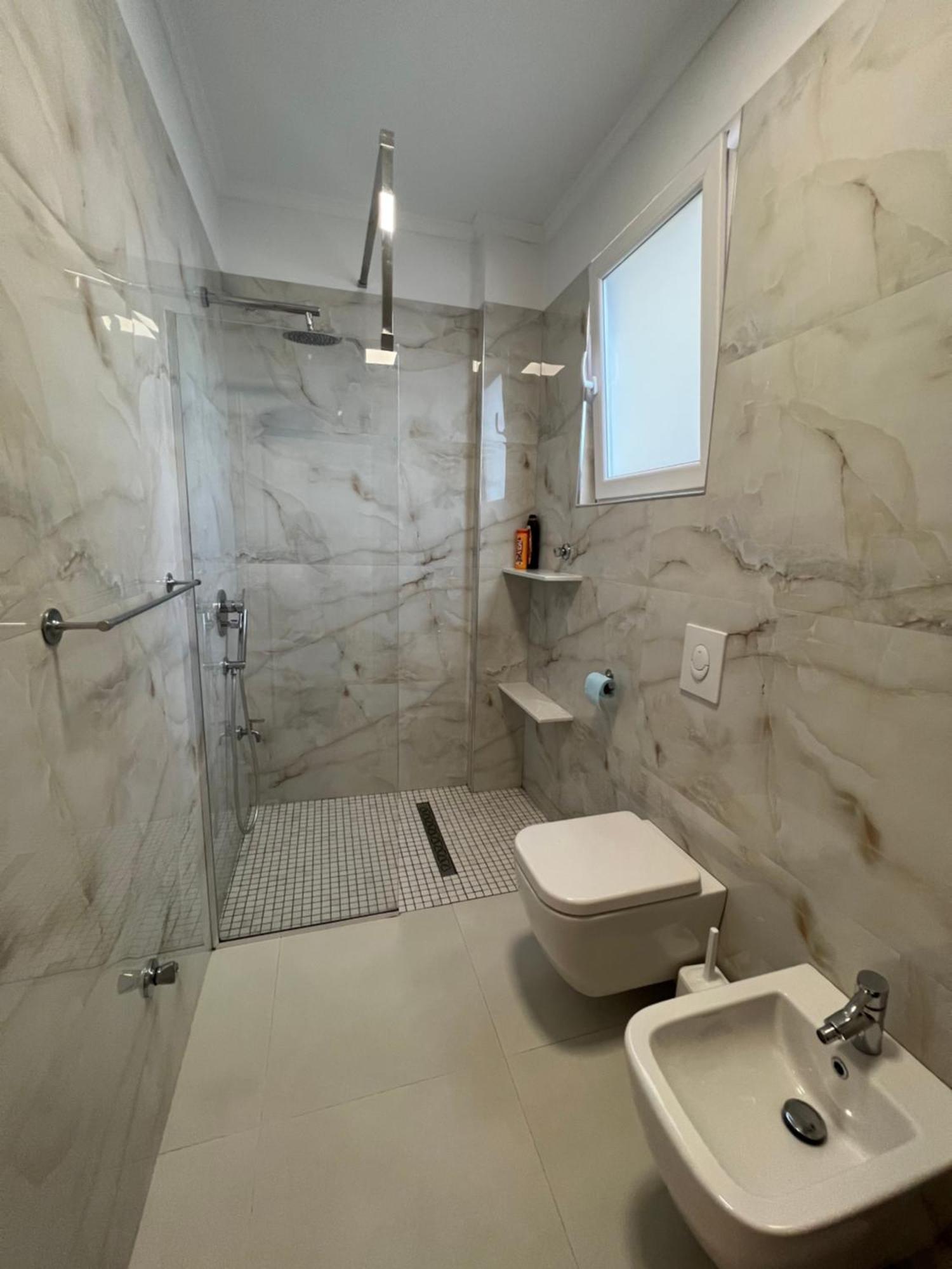 Grand New Bazaar Apartment تيرانا المظهر الخارجي الصورة